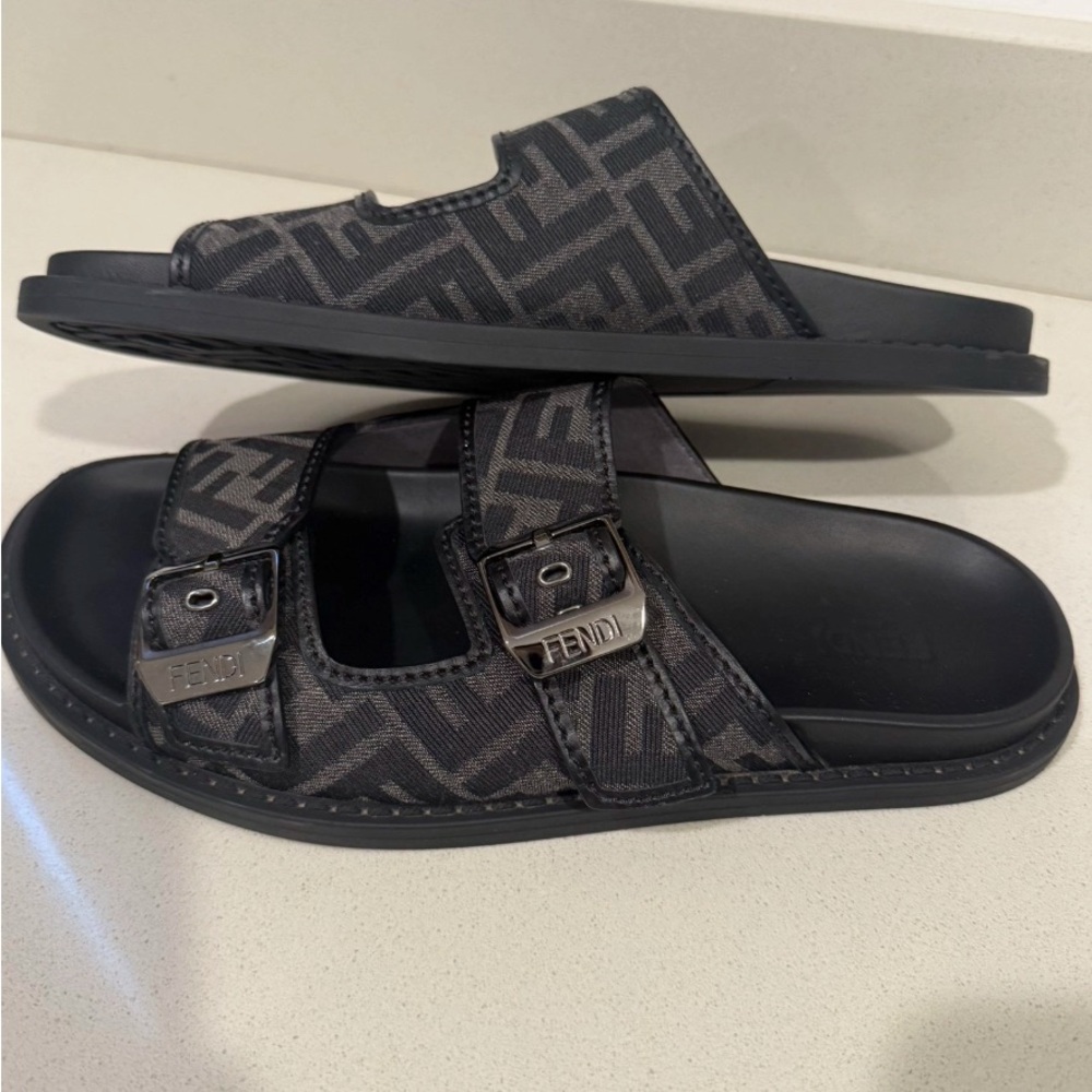 Fendi Black Sandals with FF Pattern and Cushioned Footbed